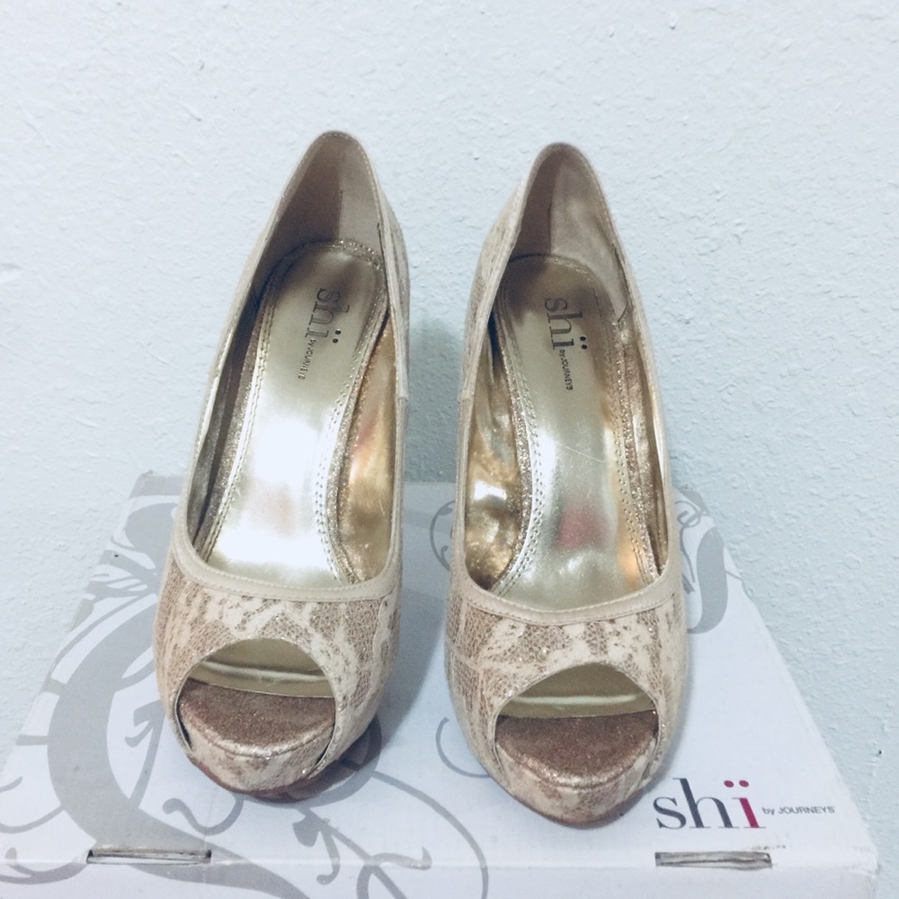 Shi Shoes